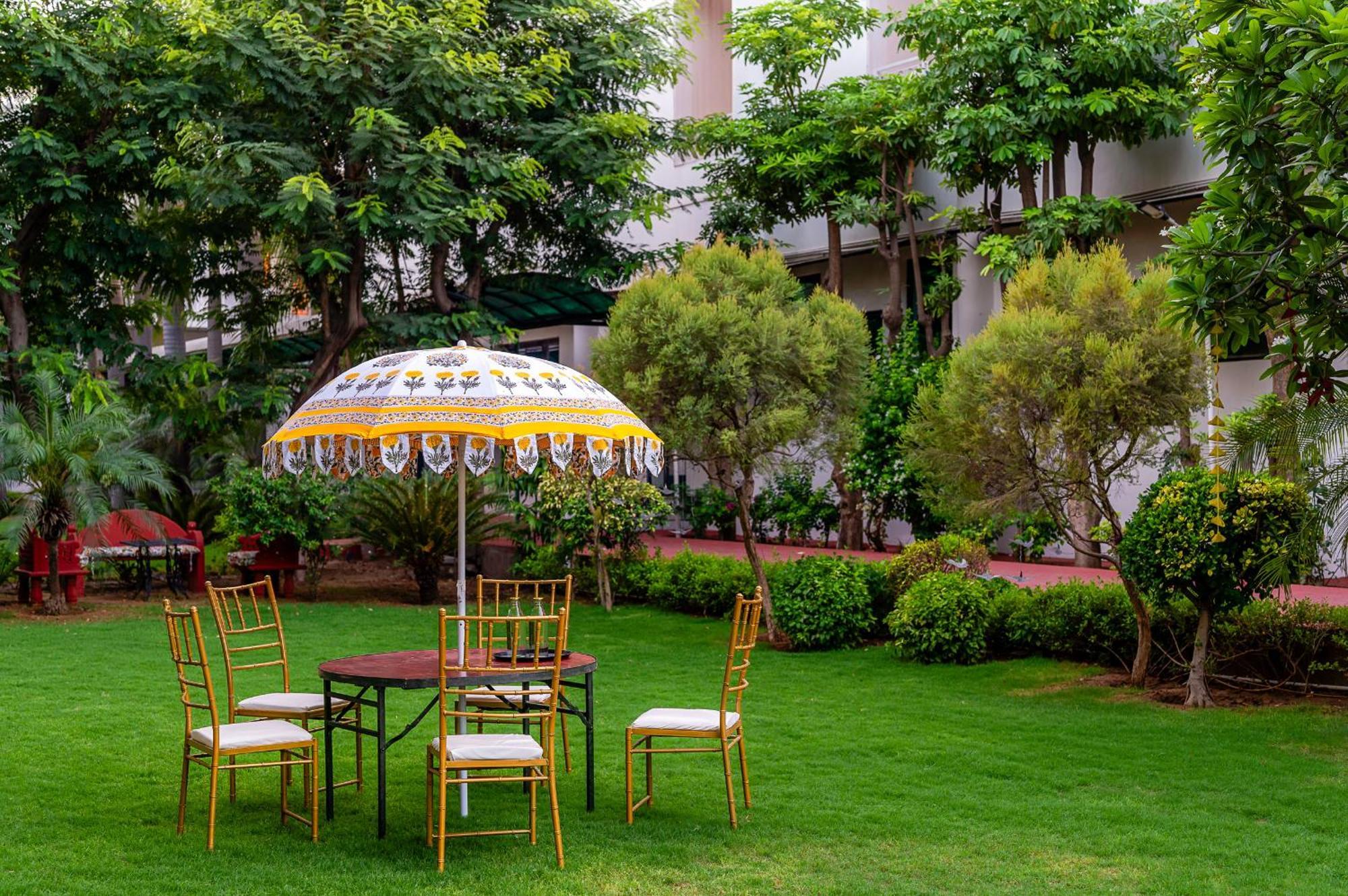 Nine Palms Resort Divisione di Divisione di Jaipur Esterno foto